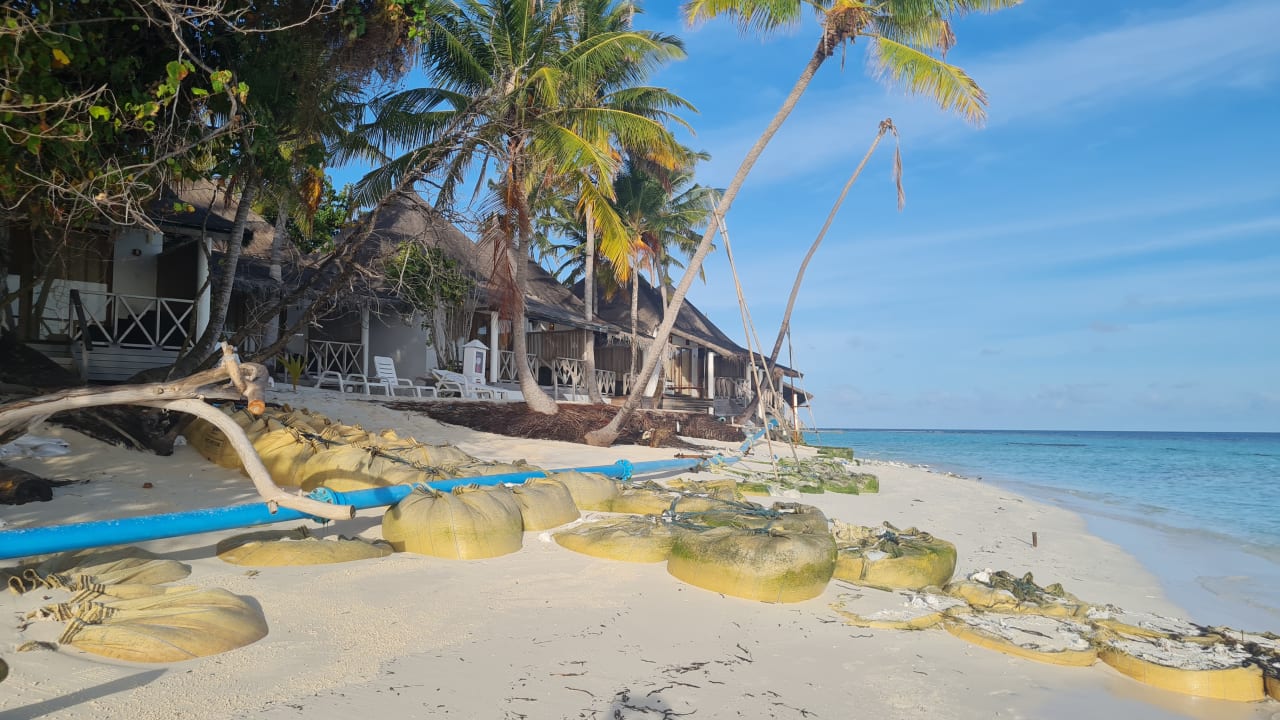 Strand Angaga Island Resort