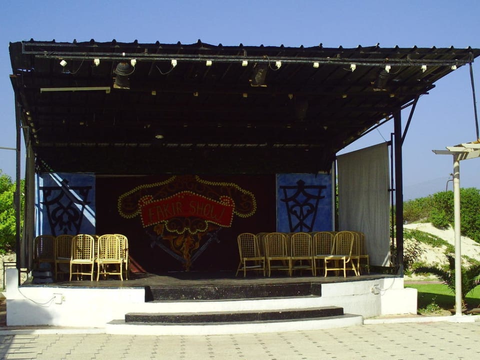 Showbühne One Resort Calimera One Resort Jockey