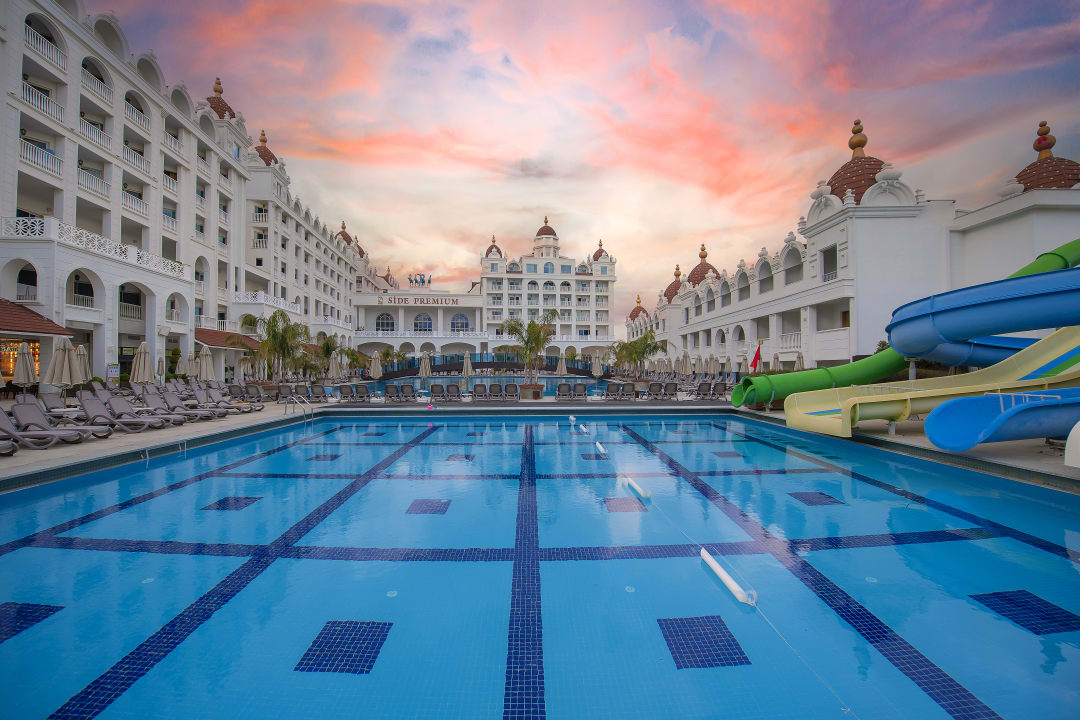 Pool Oz Hotels Side Premium