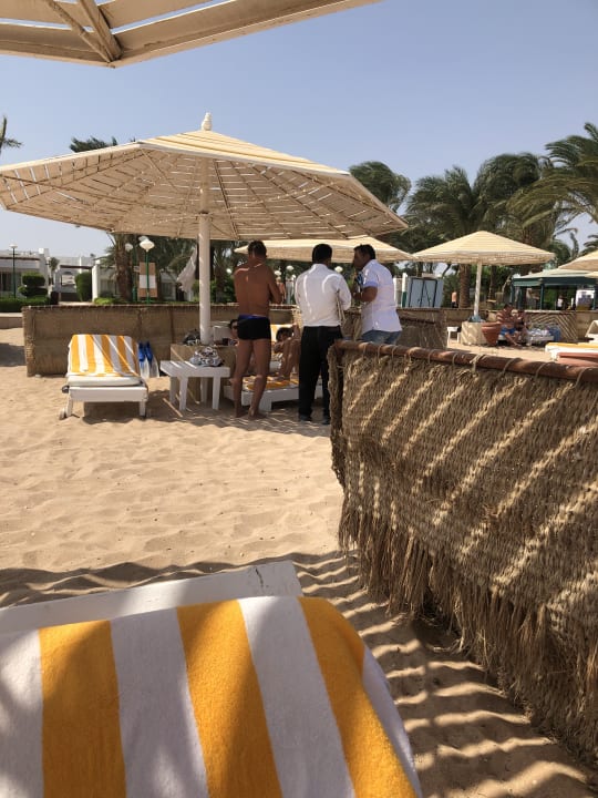 Strand Menaville Safaga