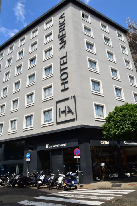 Außenansicht Hotel America