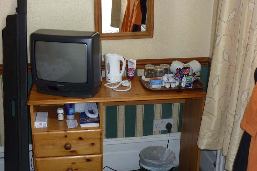 Ausstattung des Zimmers Hotel Gatwick Belmont