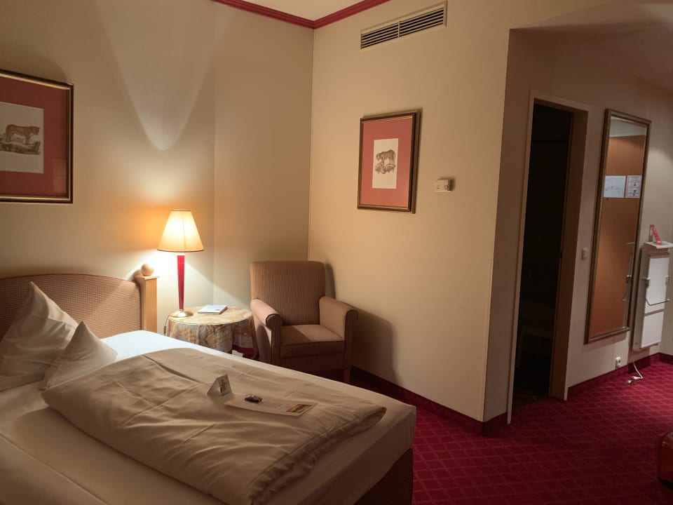 Zimmer PLAZA Premium Schwerin