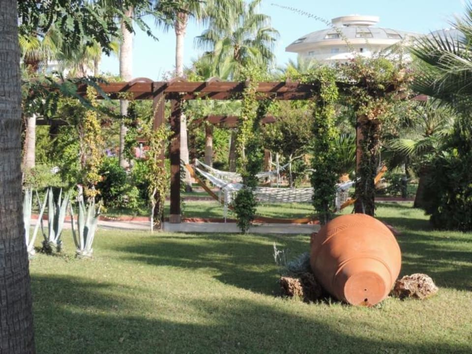 Hängematten im Garten Saphir Resort & Spa