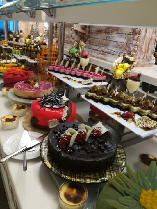 Gastro Side Royal Palace Hotel & Spa