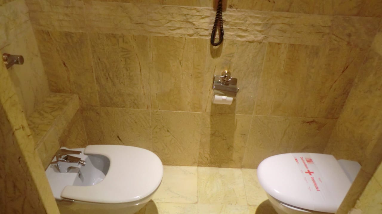 WC und BD Hotel Serrano Palace