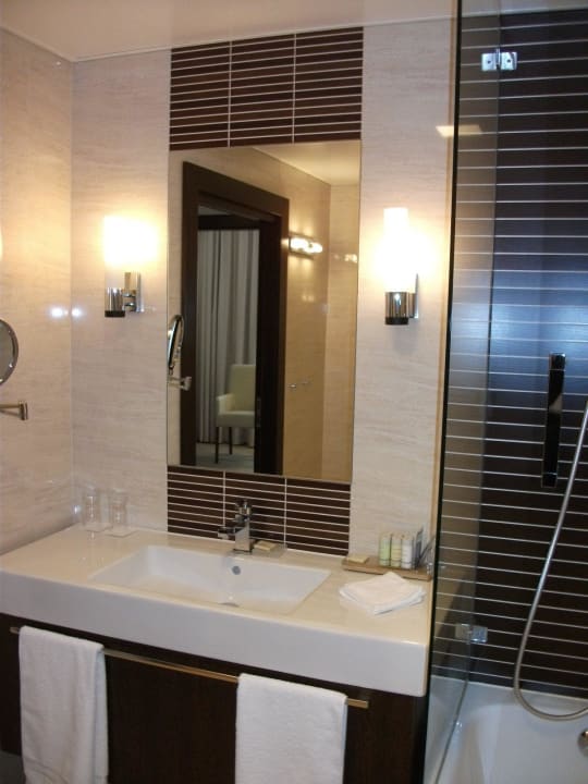 Badezimmer im Radisson Gdansk Hotel Radisson Blu Gdańsk