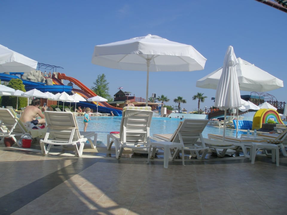 Bereich vorm Pool Oz Hotels Incekum Beach