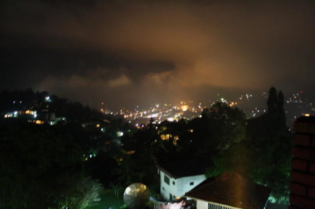 Bei Nacht Hotel Topaz