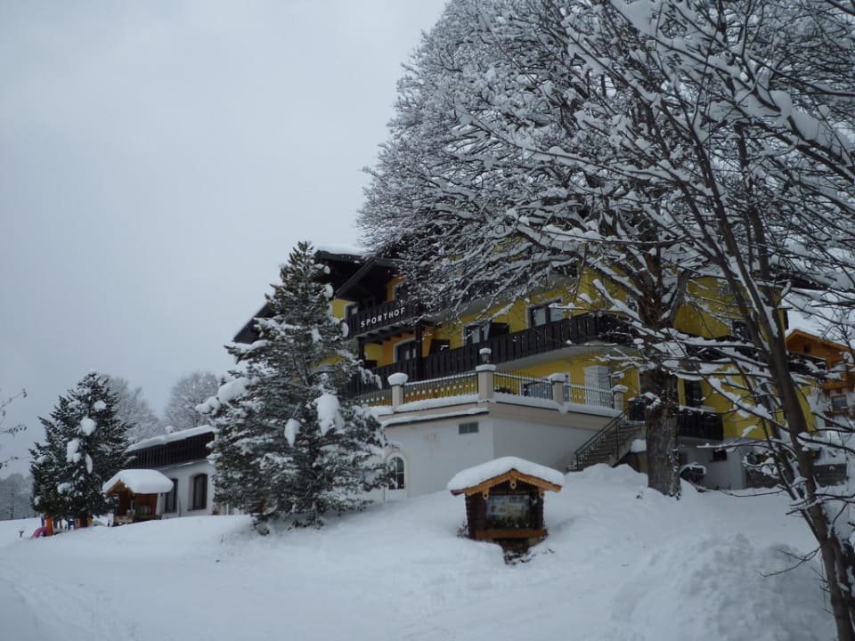 Im Winter Hotel Sporthof Austria