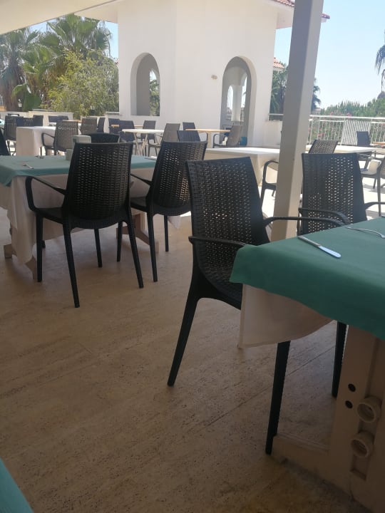 Gastro Serenis Hotel