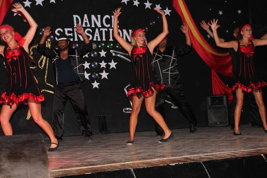 Eigene Show durch die hauseigene Animation - profi Bel Air Azur Resort - Adults only