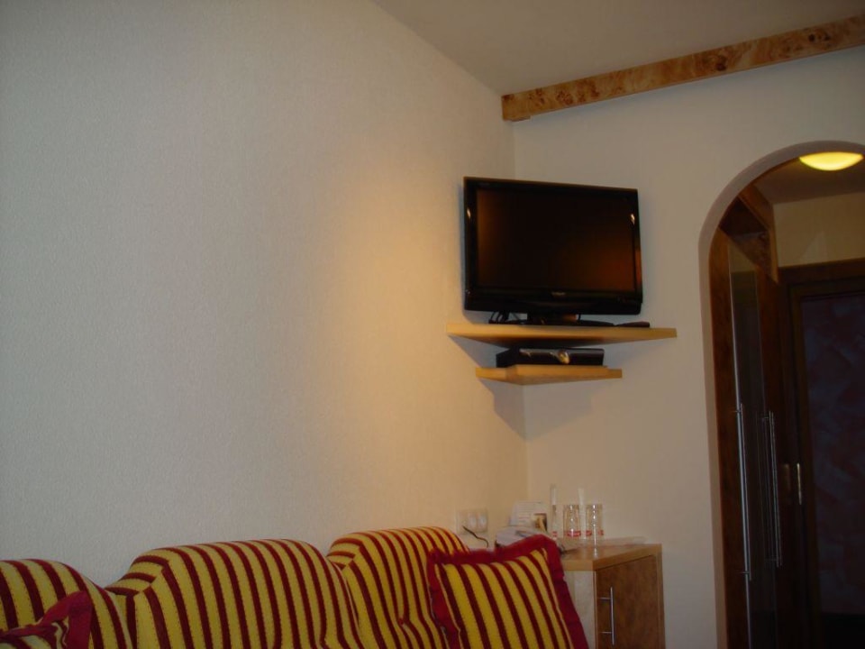 Flat-Screen Hotel Ideal