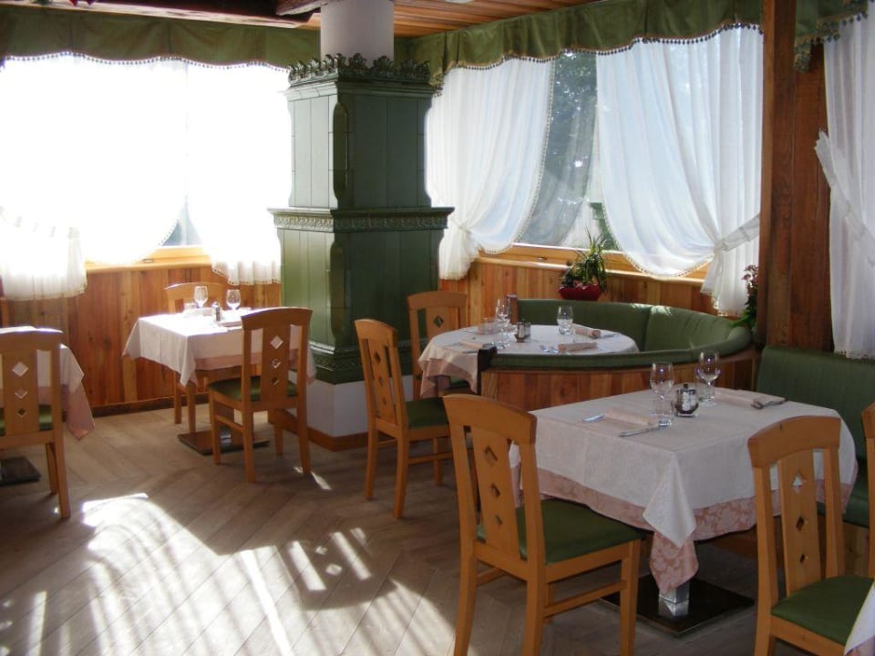 Ristorante/Buffet Hotel Alpine Mugon