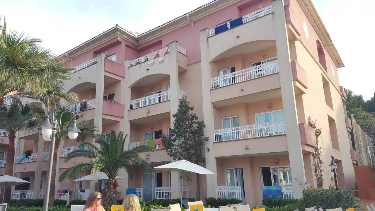 Block 1 Green Garden Aparthotel