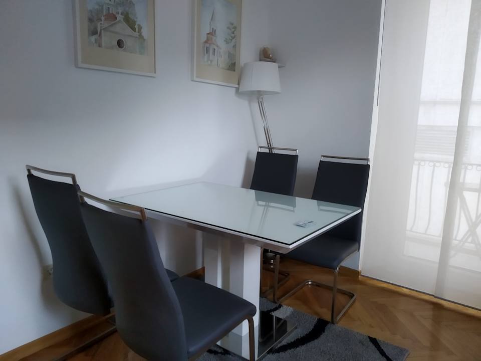 Zimmer Central Palace Apartment