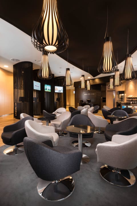 Check-in Sound Garden Hotel Airport