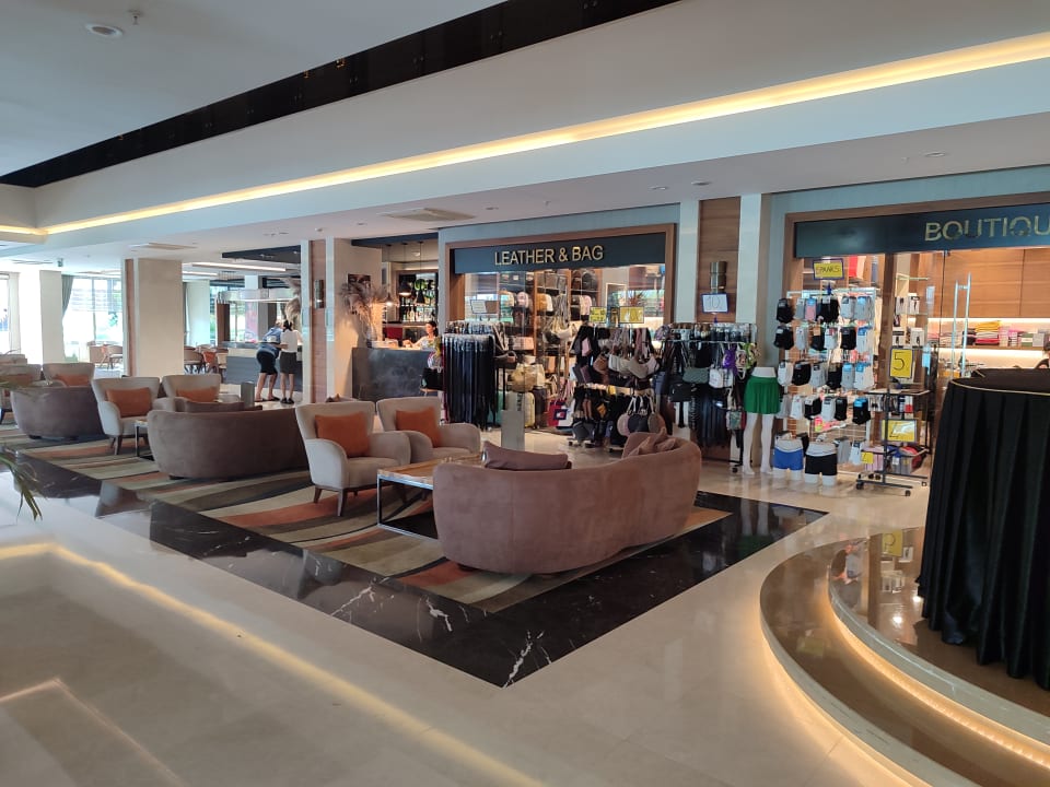 Lobby Side Sunport Hotel & Spa