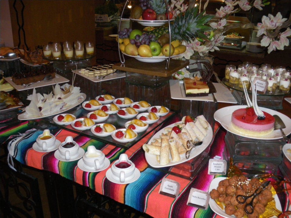 Dessertbüffet The Cove Rotana Resort