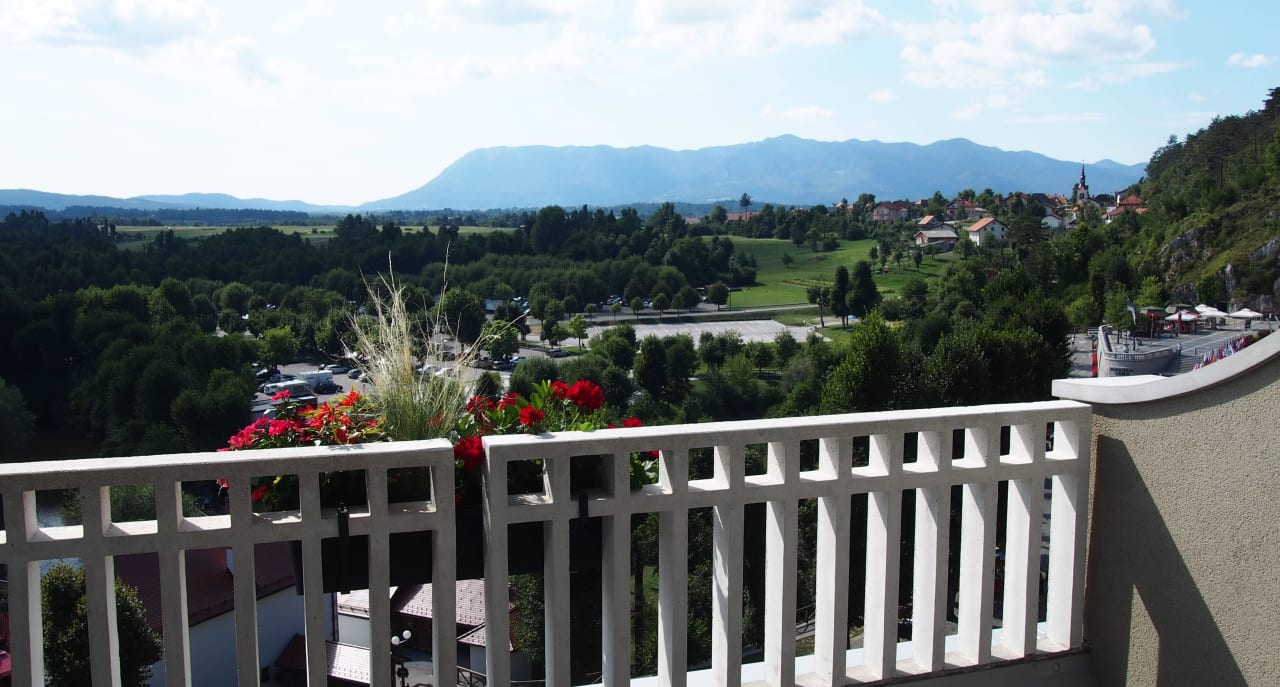 Ausblick vom 5. Stock Postojna Cave Hotel Jama