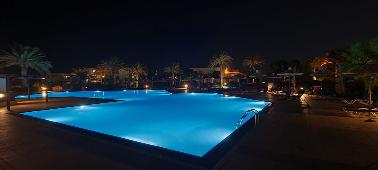 Pool Anissa Beach & Village