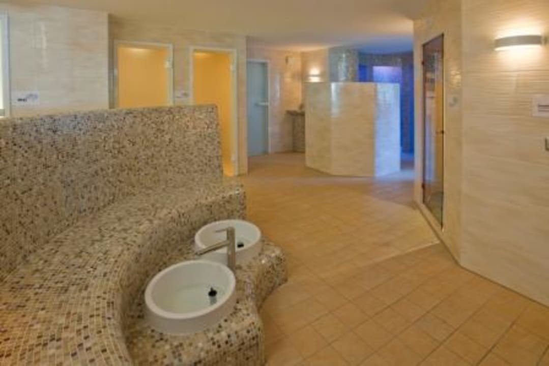 Sauna, Dampfbad, Infrarotkabine Parkhotel Bilm im Glück