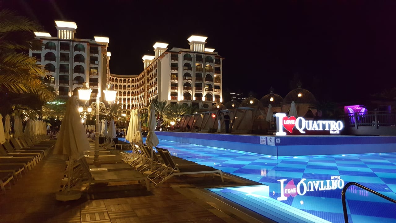 Außenansicht Quattro Beach Spa & Resort