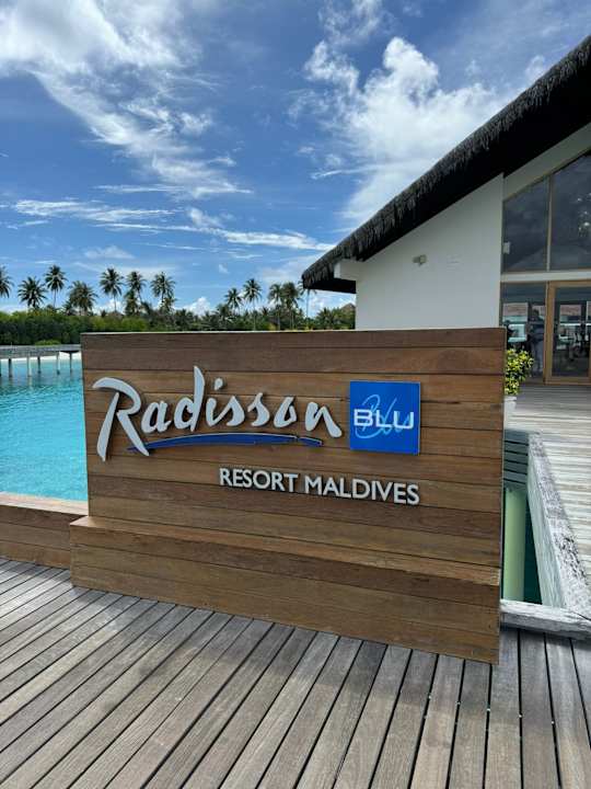 Außenansicht Radisson Blu Resort Maldives