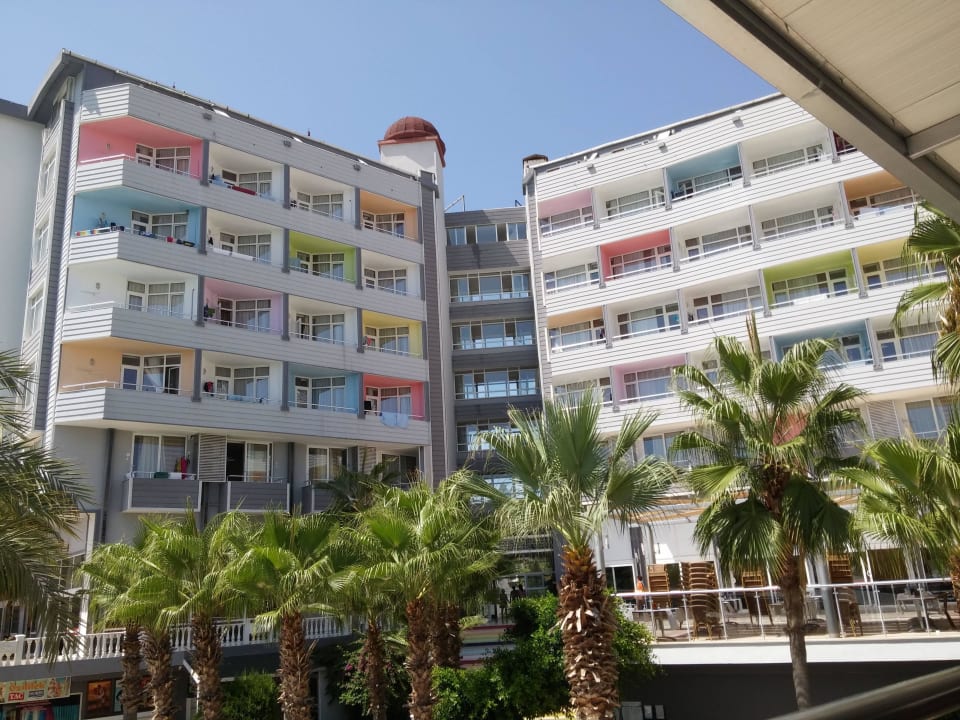 Hauptgebäude Mira Meridia Beach Hotel