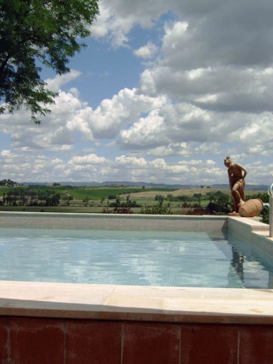 Hotel IL Pietreto in schöner Toscanalandschaft Hotel Il Pietreto