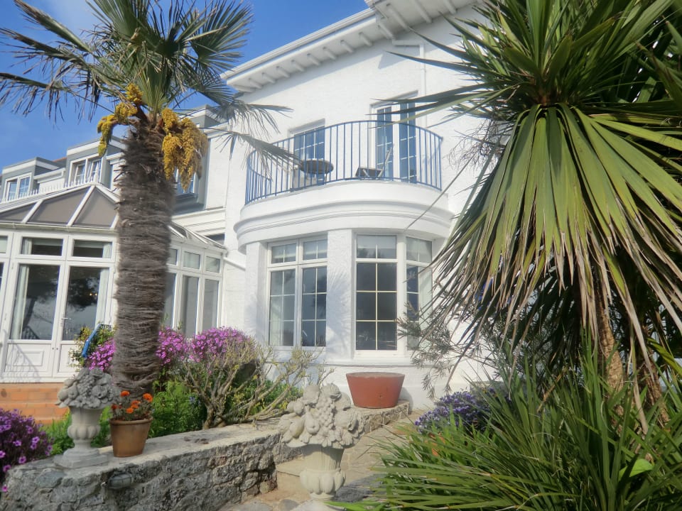 Eingang Hotel White House