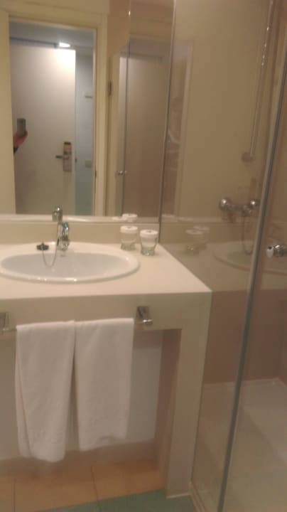 Waschbecken Iberostar Waves Bouganville Playa