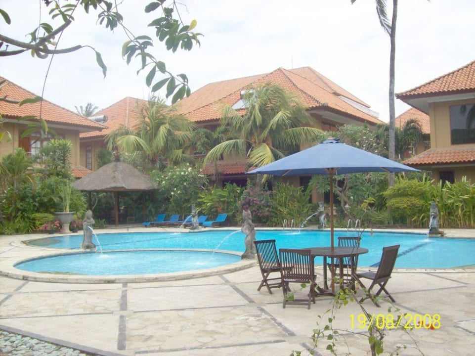 Kleiner Pool Hotel Sari Segara