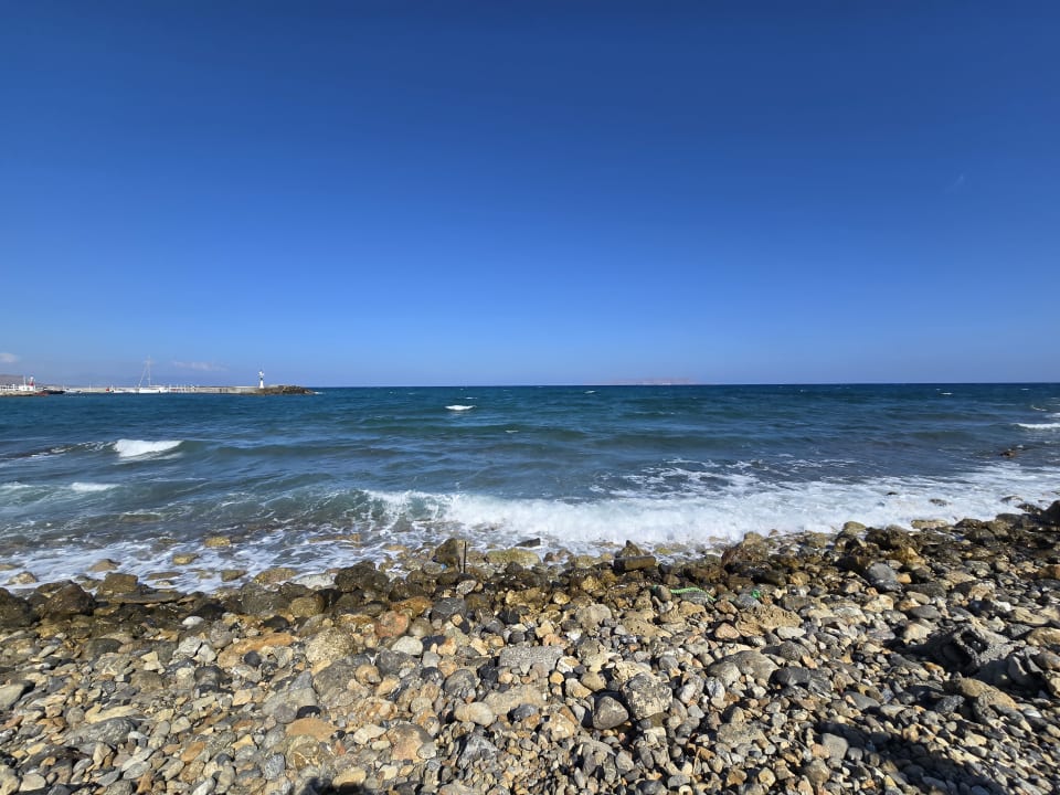Strand Hotel Aphrodite Beach Club