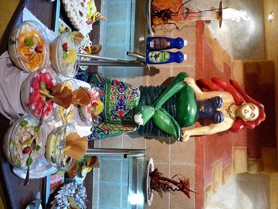 Weinachtsbüffet Pickalbatros Alf Leila Wa Leila Resort - Neverland Hurghada