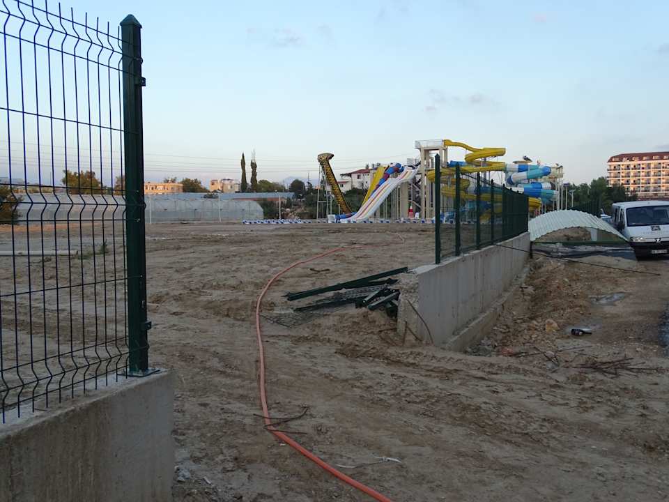 Geöffneter Aquapark Alan Xafira Deluxe Resort & Spa