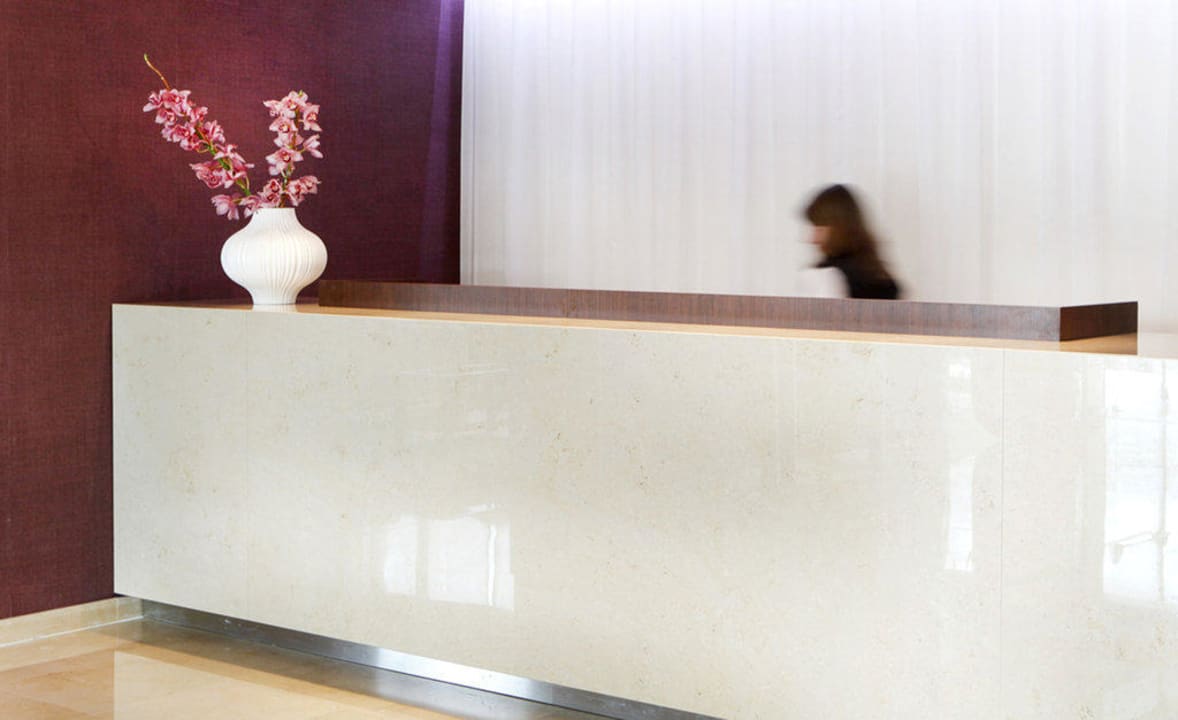Reception desk Dom Gonçalo Hotel & Spa