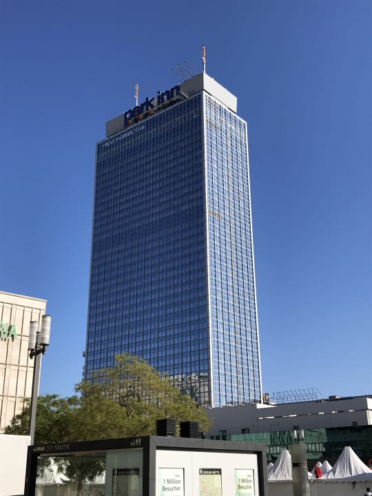 Außenansicht Park Inn by Radisson Berlin Alexanderplatz