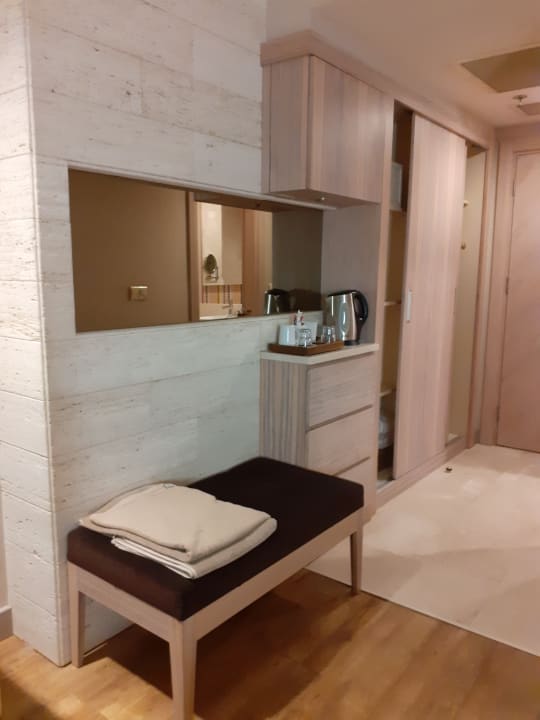 Zimmer Melas Resort Hotel