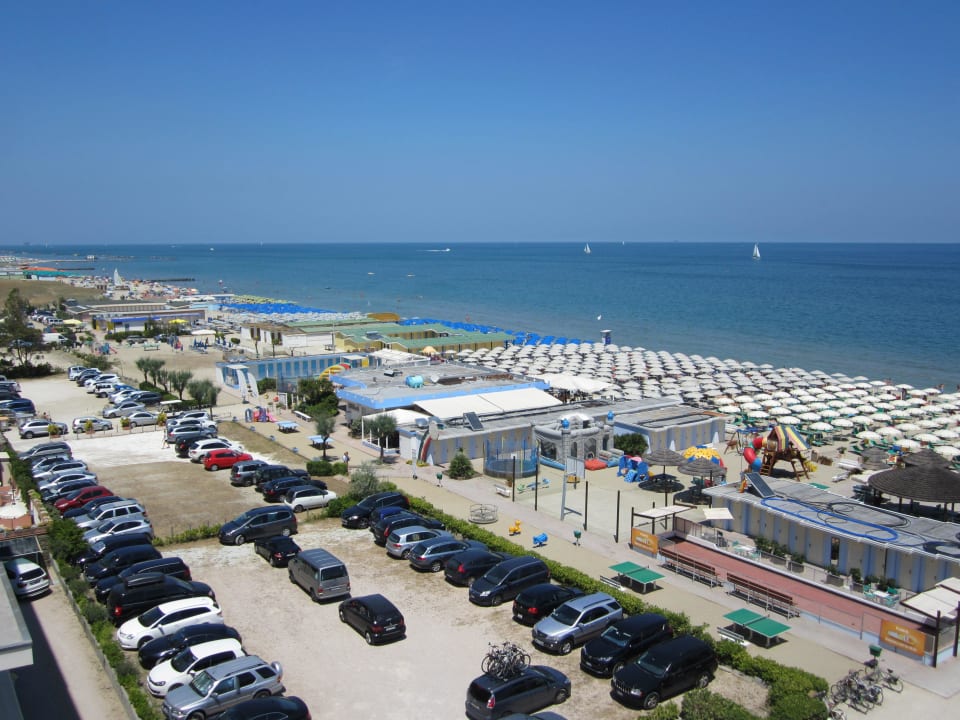 Vom Balkon im 4. Stock Hotel Londra
