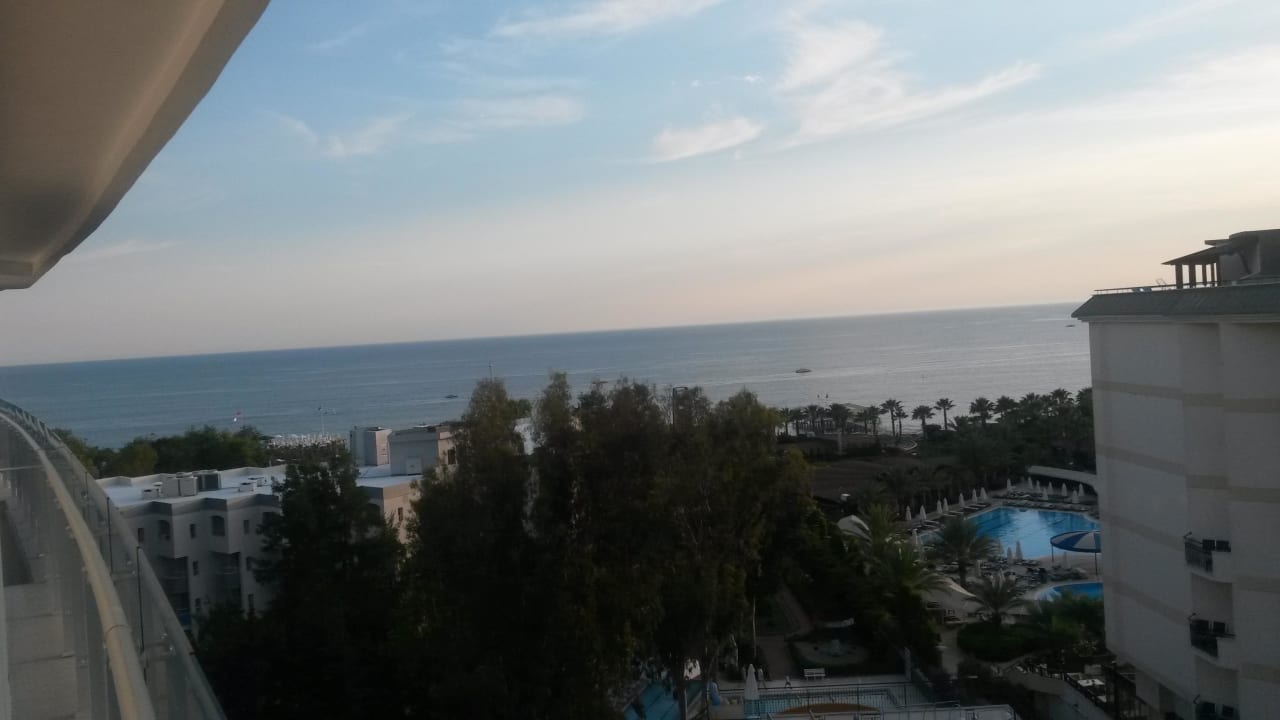 Ausblick 5. OG Hotel Botanik Platinum