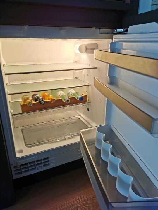 Zimmer KPM Hotel & Residences