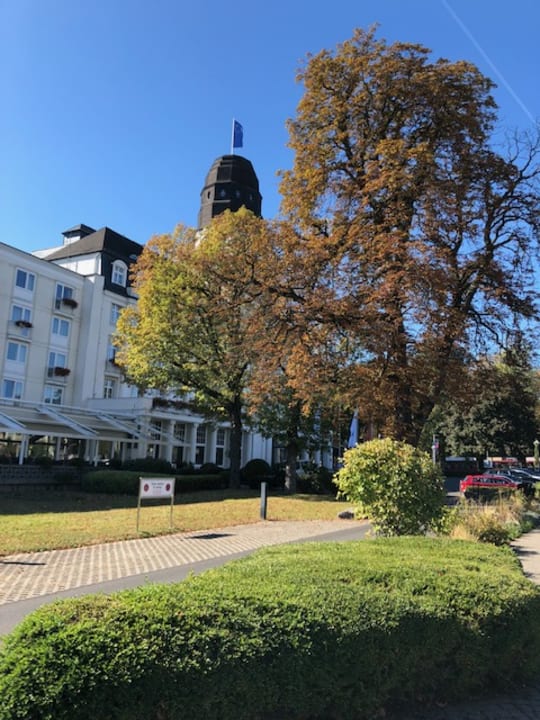 Außenansicht Steigenberger Hotel Bad Neuenahr