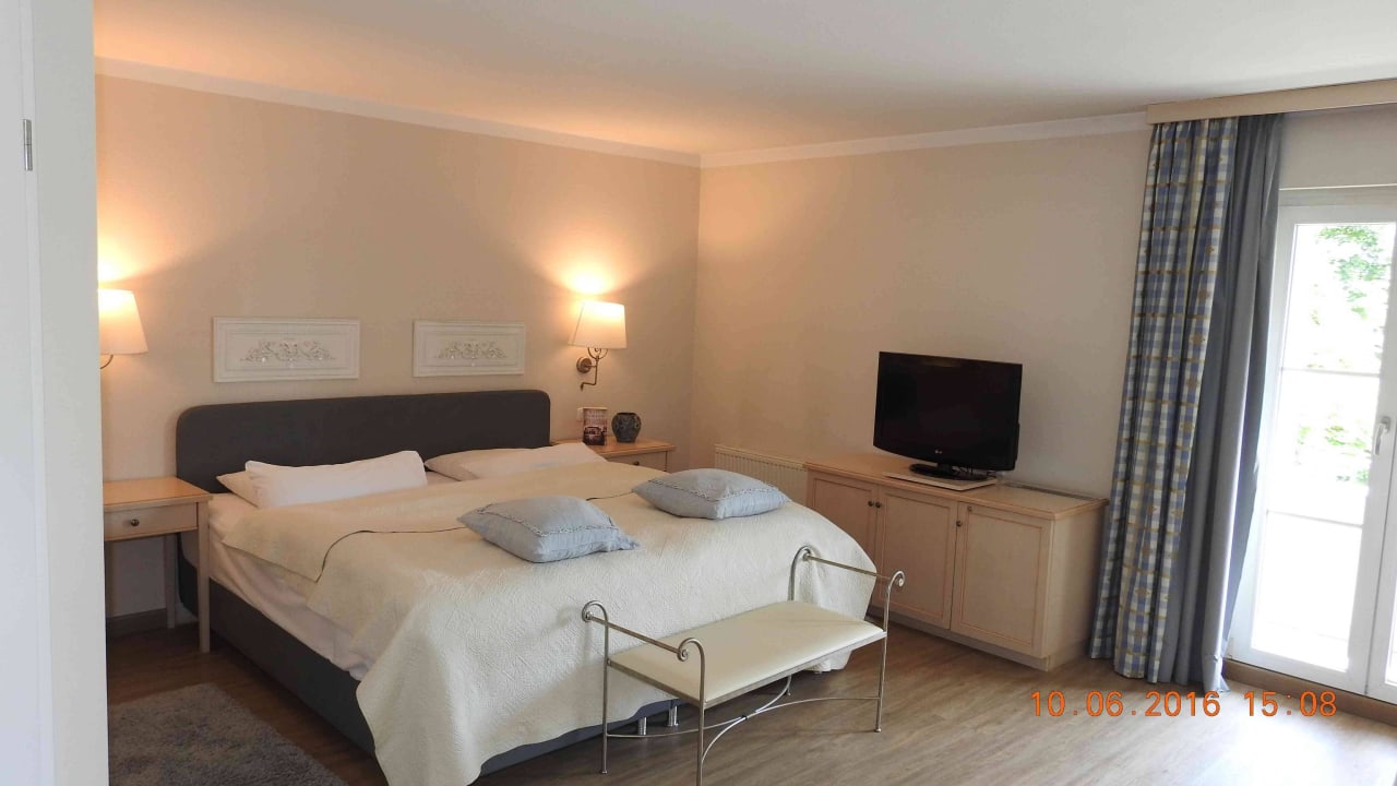 Doppelbett 220 x 200 cm Hotel Ampervilla