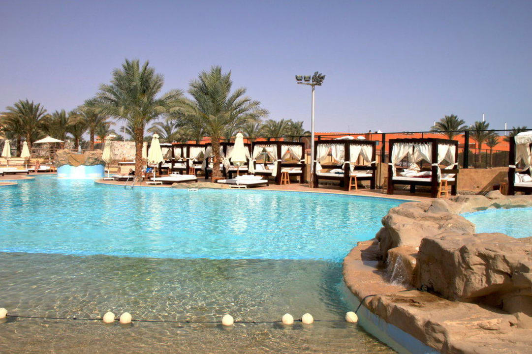 Beheizter Pool neben der Rezeption Pickalbatros Dana Beach Resort - Hurghada