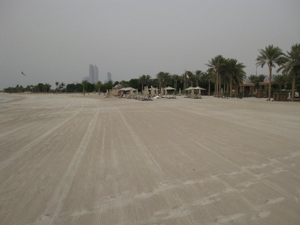 Strand Emirates Palace Mandarin Oriental