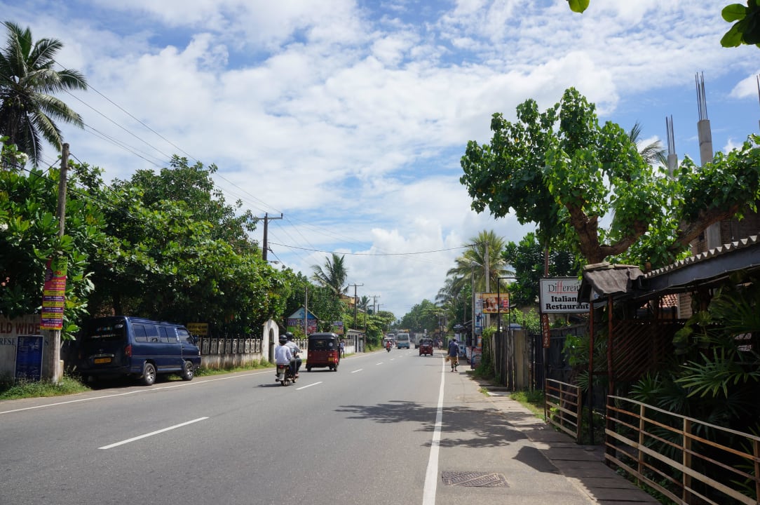 Main Road View  Guesthouse Tandem