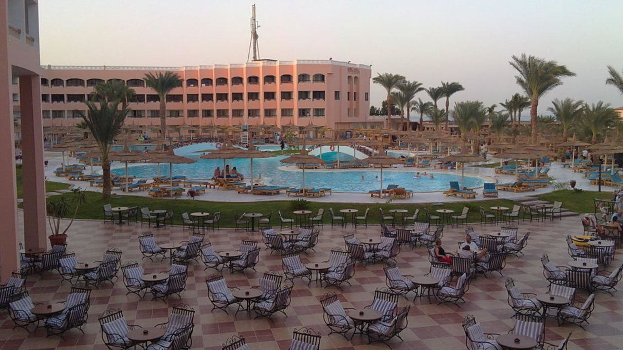 Der Hauptpool Beach Albatros Resort