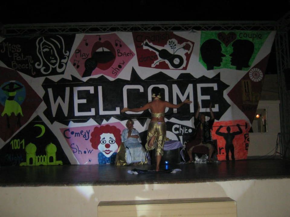 Lifeshow des Animationsteams Palm Beach Resort