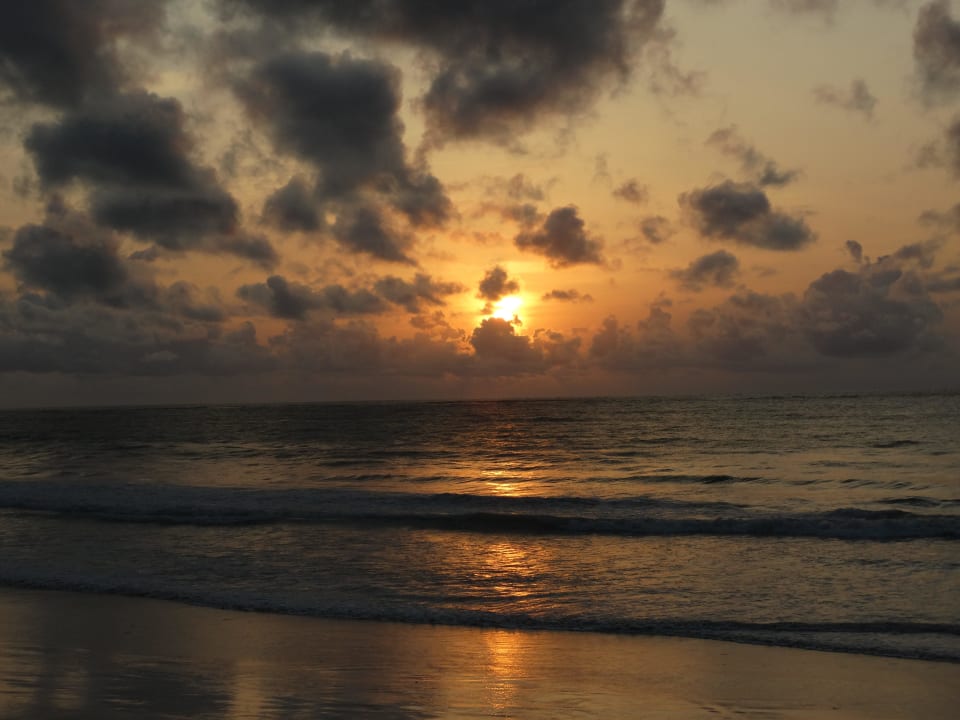 Sonnenaufgang am Diani Beach am 12.08.14 Ocean Village Club